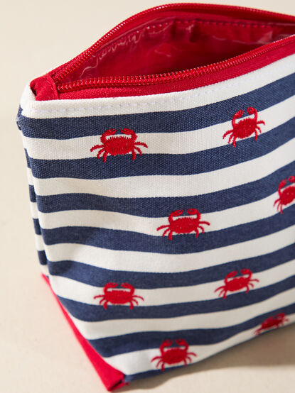 Embroidered Crabs Pouch - TULLABEE