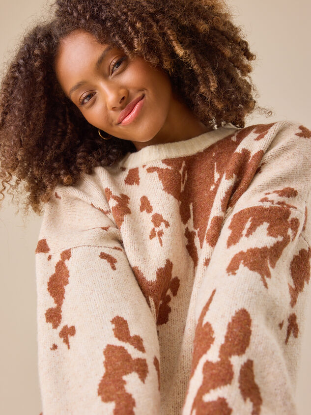 Elia Cow Print Sweater Detail 3 - TULLABEE