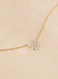 Wren 18k Flower Charm Necklace Detail 3 - TULLABEE
