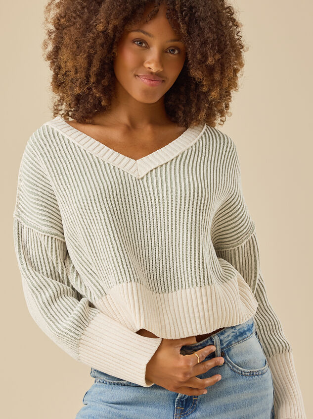 Ophelia Cropped Matte Chenille Sweater Detail 3 - TULLABEE