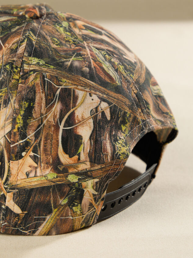 Lucky Camo Trucker Hat Detail 3 - TULLABEE