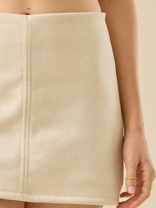 Bridgette Suede Mini Skort Detail 3 - TULLABEE