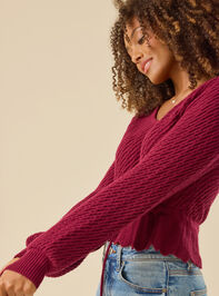 Addie Scalloped Hem Sweater Detail 3 - TULLABEE