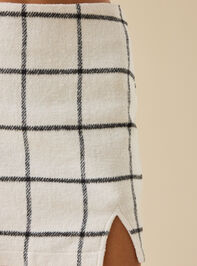 Berkeley Plaid Wool Notch Skirt Detail 2 - TULLABEE