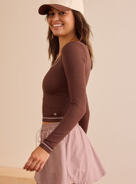 Power Move Fitted Top Detail 3 - TULLABEE