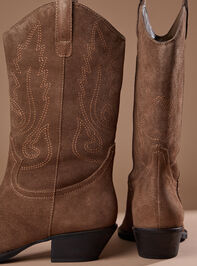 Gaucho Western Boots Detail 3 - TULLABEE