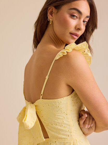 Naomi Eyelet Romper - TULLABEE