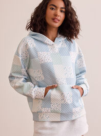 Comfort Patchwork Quilted Hoodie Detail 5 - TULLABEE