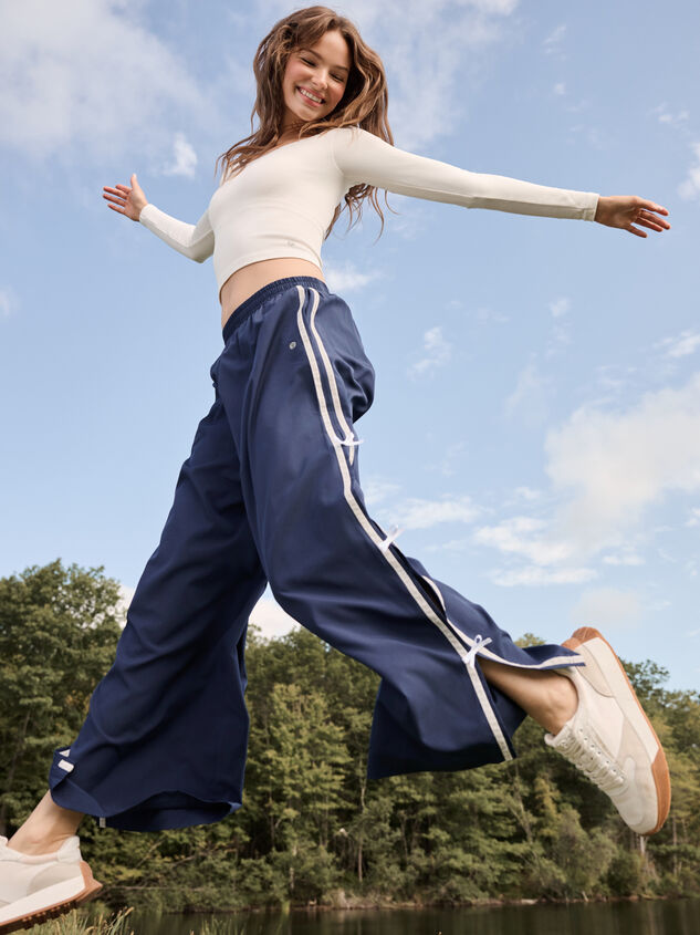 Go Further Wide Leg Bow Pants - TULLABEE