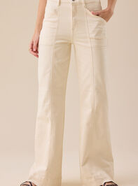 Jensine Boot Cut Jeans Detail 2 - TULLABEE