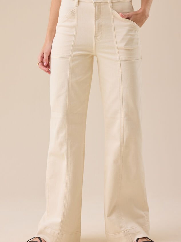 Jensine Boot Cut Jeans Detail 2 - TULLABEE