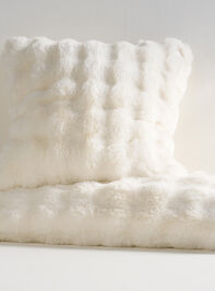 Daphne Pillow - TULLABEE