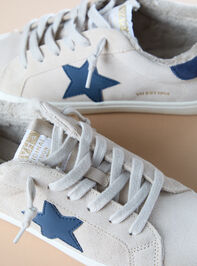 Brisk Sneakers by Vintage Havana Detail 3 - TULLABEE