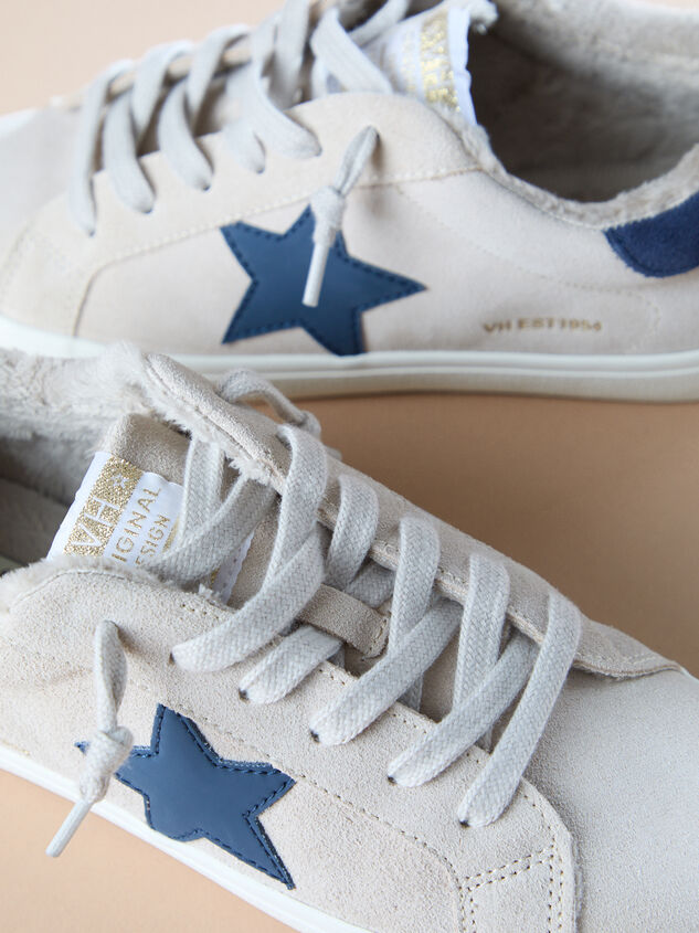 Brisk Sneakers by Vintage Havana Detail 3 - TULLABEE