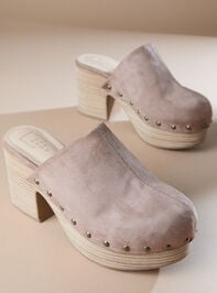 Gigi Platform Heels Detail 3 - TULLABEE