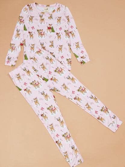 Rosy Reindeer Lounge Set - TULLABEE