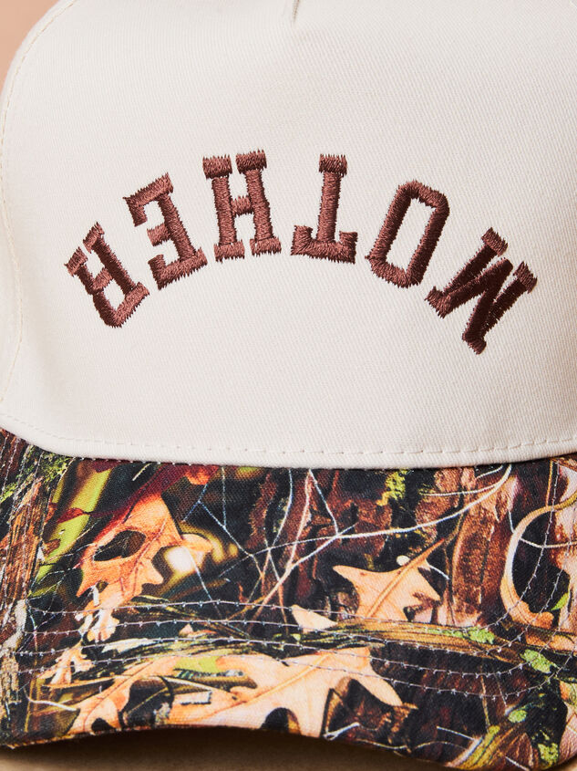 Mother Nature Hat Detail 2 - TULLABEE