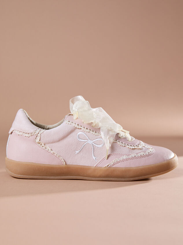 Julie Bow Lace Sneakers - TULLABEE