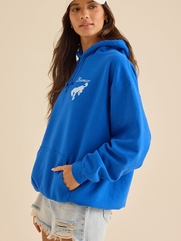 Bronco Oversized Hoodie Detail 4 - TULLABEE