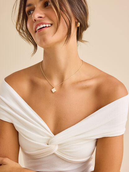 Mollie Off-Shoulder Twist Top - TULLABEE