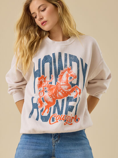 Howdy Honey Graphic Pullover - TULLABEE