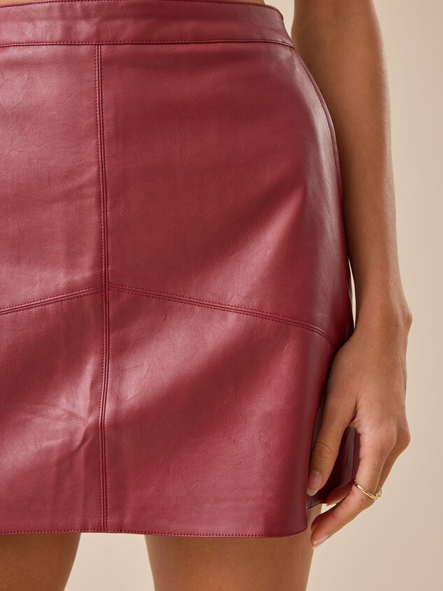 Madi Vegan Leather Mini Skirt Detail 3 - TULLABEE