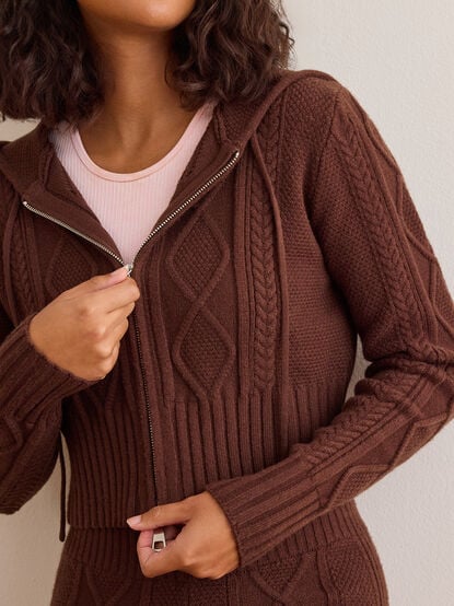 Alpine Escape Full Zip Sweater - TULLABEE