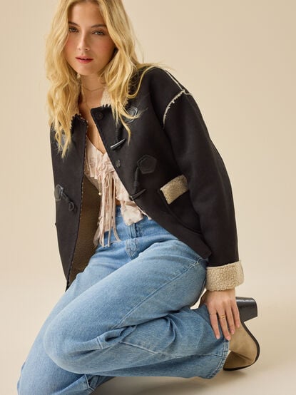 Aven Suede Jacket - TULLABEE