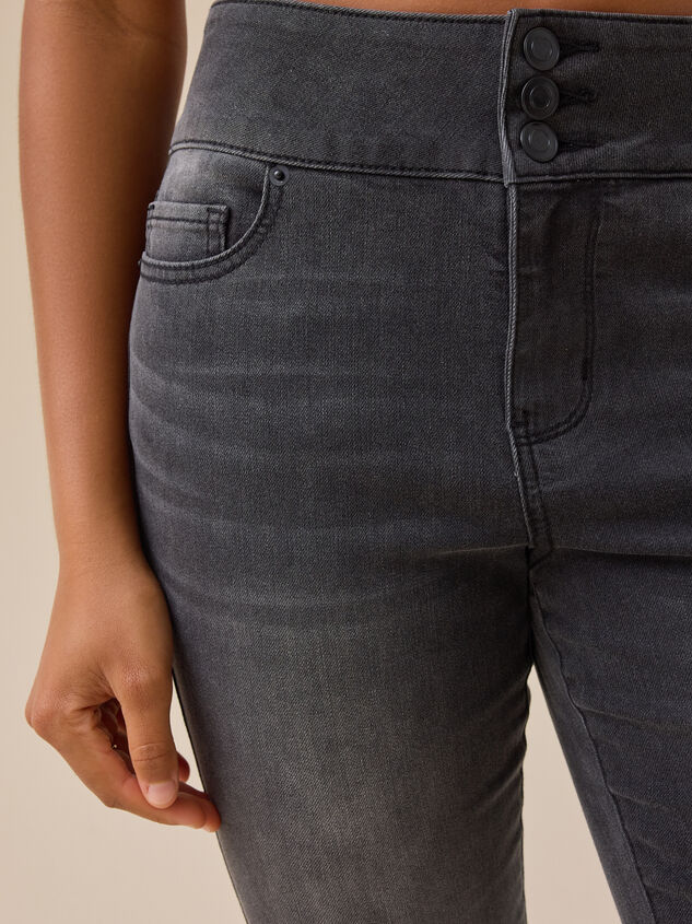 Hadlee 3 Button Jeans Detail 3 - TULLABEE
