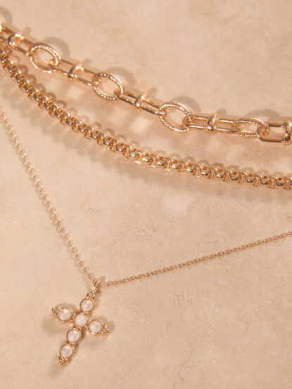 Layered Cross Charm Necklace - TULLABEE