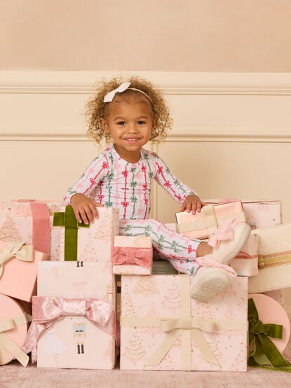 Merry & Bright Lounge Set - TULLABEE