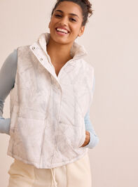 Wander Camo Puffer Vest Detail 4 - TULLABEE
