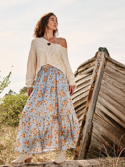 Natalie V-Neck Crop Sweater - TULLABEE