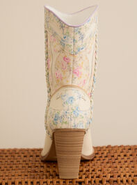 Nell Floral Boot Detail 4 - TULLABEE