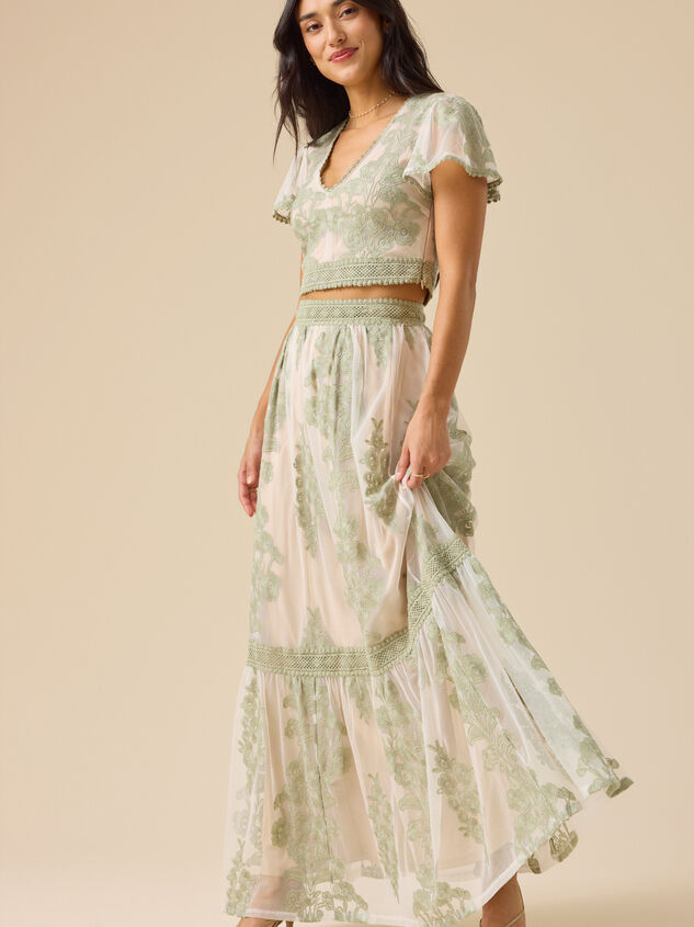 Arissa Floral Embroidered Top - TULLABEE