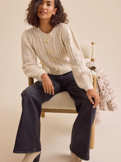 Serafina Cable-Knit Bow Sweater - TULLABEE