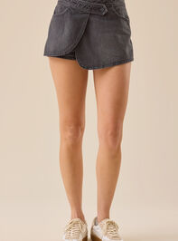 Darcy Overlay Denim Mini Skort Detail 2 - TULLABEE