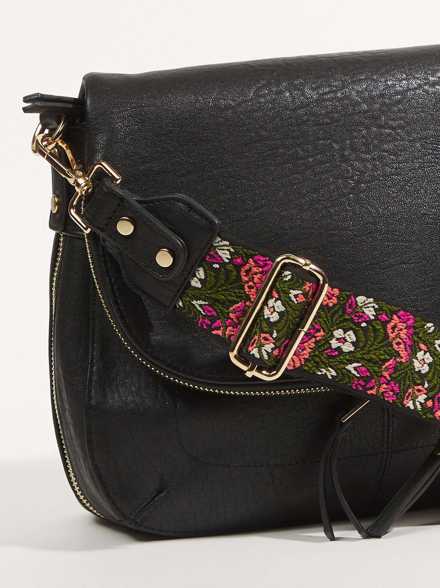 Maisie Guitar Strap Shoulder Bag in Black Altar'd State