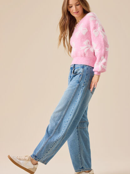 Rianna Bow Print Sweater - TULLABEE