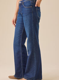 Jensen Relaxed Flare Jeans Detail 4 - TULLABEE