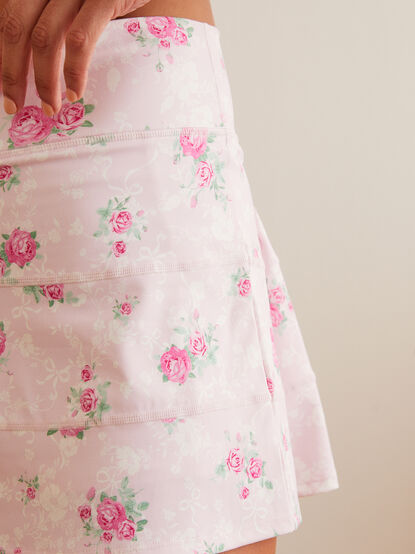 Serves Up Bow Print Skort - TULLABEE