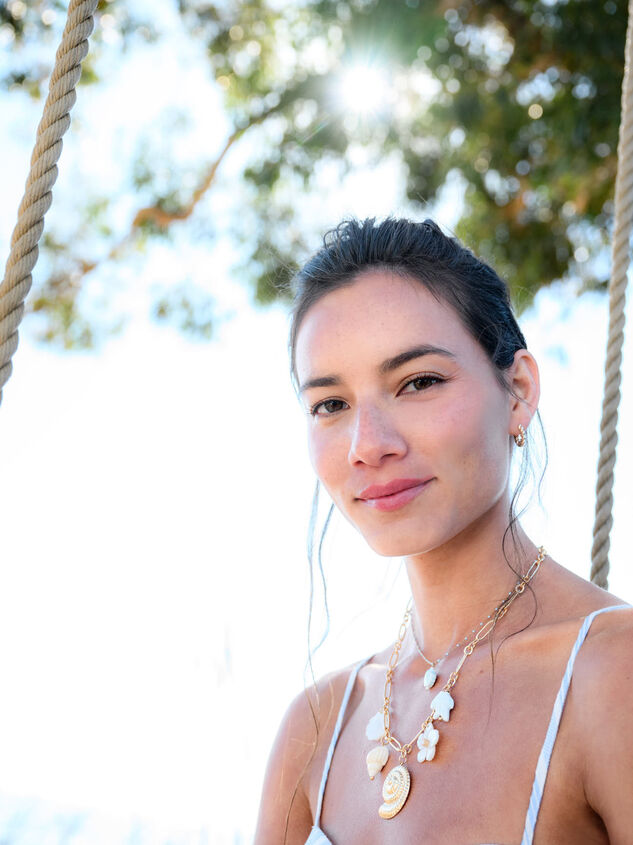 Shell Charm Necklace - TULLABEE
