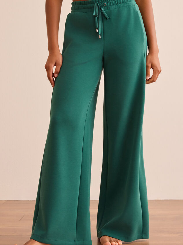 Supersoft Wide Leg Pants Detail 2 - TULLABEE
