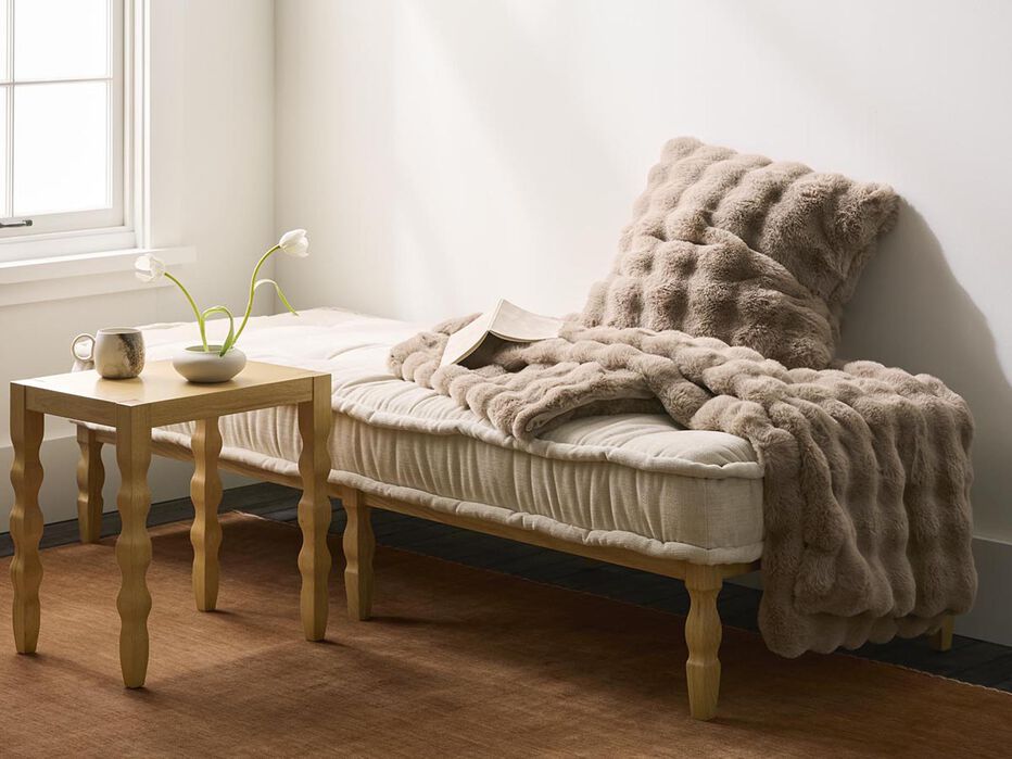 Daphne Throw - TULLABEE - 