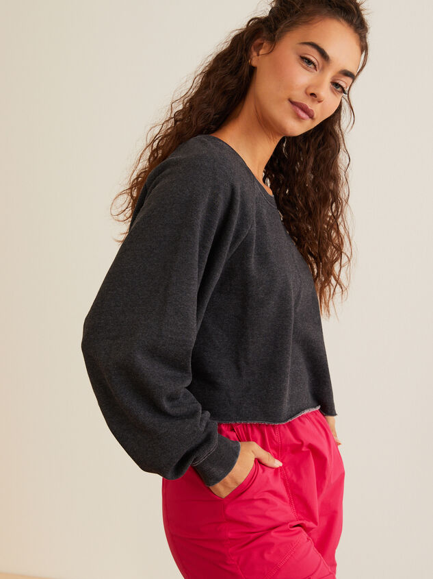 Pump It Up Crew Pullover Detail 3 - TULLABEE