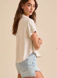 Courtney Crop Linen Shirt Detail 3 - TULLABEE