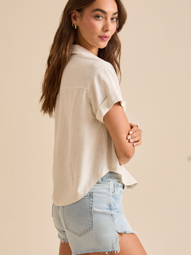 Courtney Crop Linen Shirt Detail 3 - TULLABEE