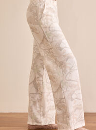 Modern Motion Camo Pants Detail 4 - TULLABEE