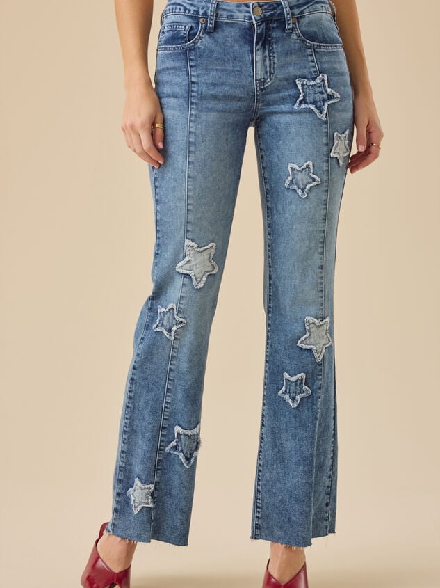 Pax Mid-Rise Star Patch Jeans Detail 2 - TULLABEE