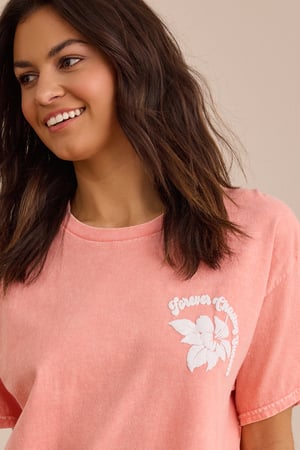 Forever Chasing Sunsets Graphic Tee - Altar'd State - 